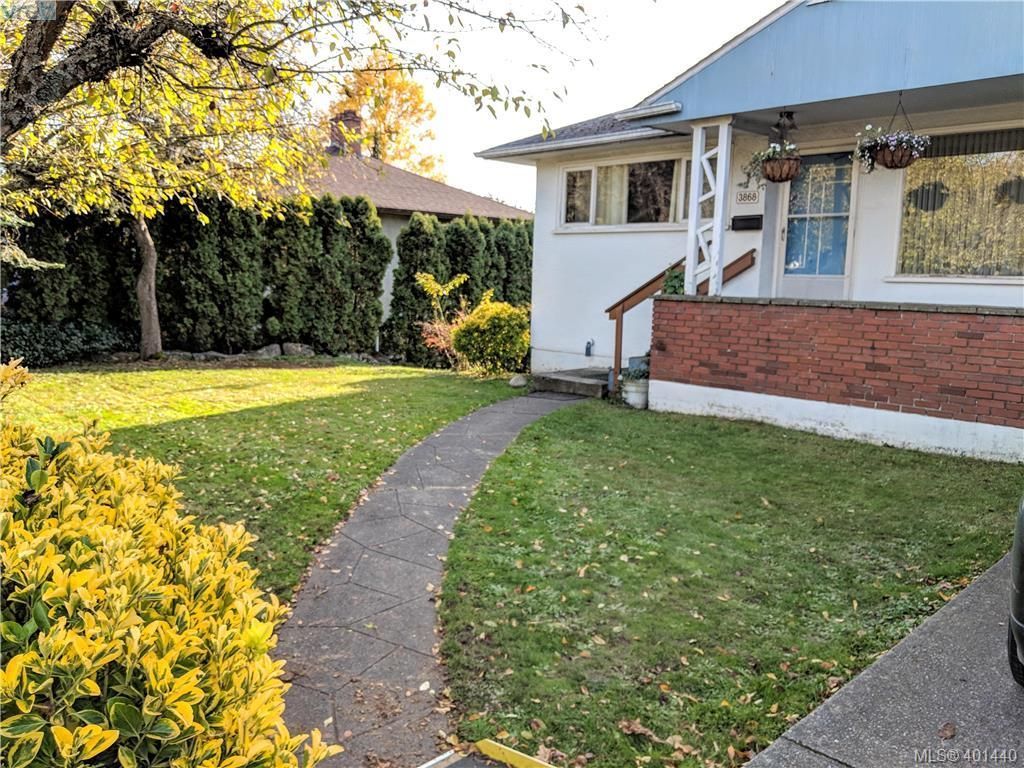 I have sold a property at 3868 Carey Rd in VICTORIA
